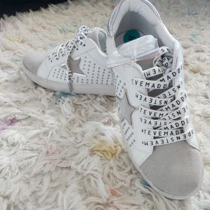 Steve madden sneakers